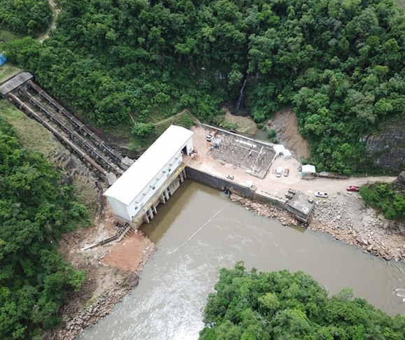 Vista aérea da PCH Ernesto Jorge Dreher, em Salto do Jacuí (RS)